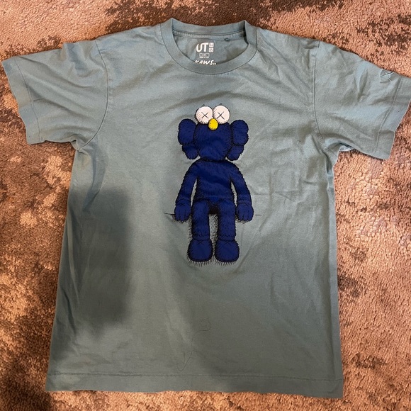UNIQLO X KAWS tee size xxs - Picture 1 of 5